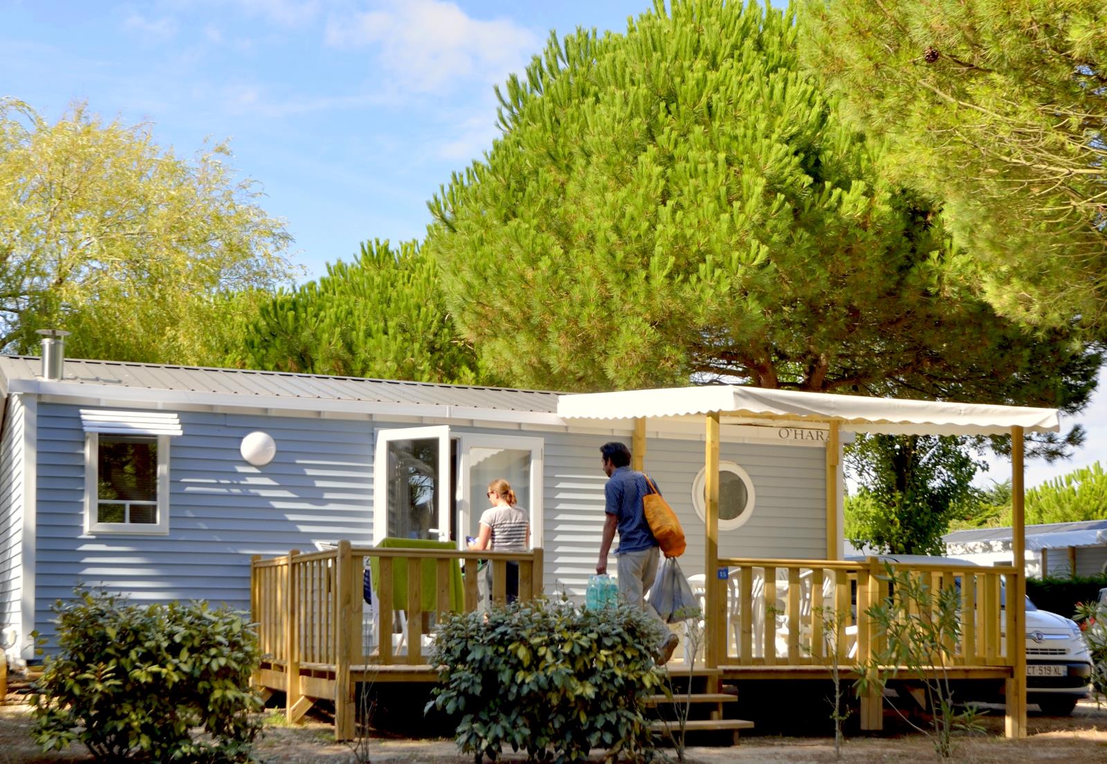 Mobil-home Confort 27.5m² (2 chambres) + terrasse semi-couverte + TV