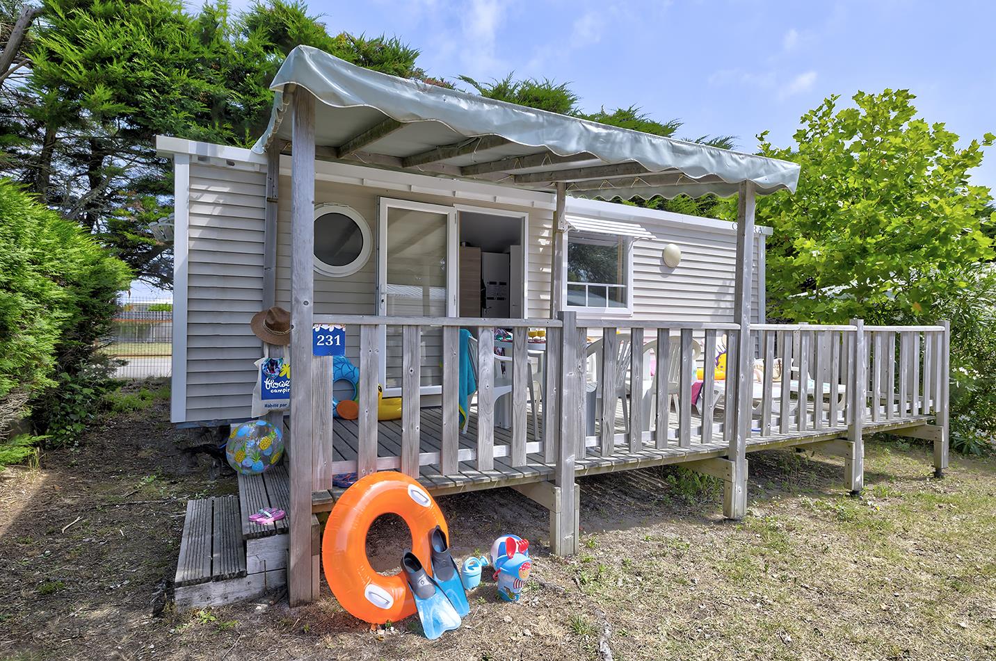 Mobil-home Confort 31m² (3 chambres) + terrasse semi-couverte